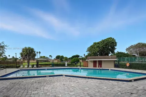 Exterior - 6723 NW 188th Ter, Hialeah, FL 33015 photo 2 of 2