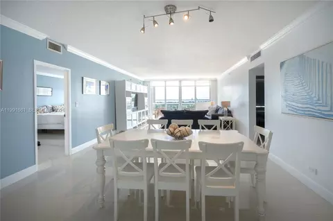 5601 Collins Ave #1420, Miami Beach, FL 33140