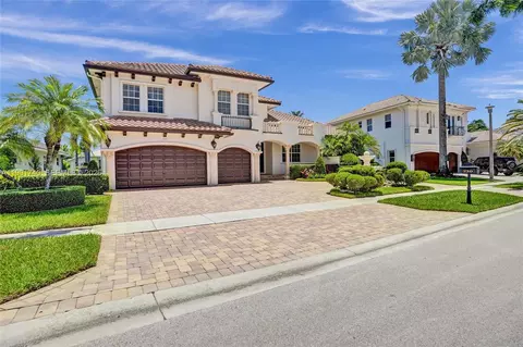 730 Leigh Palm Ave, Plantation, FL 33324