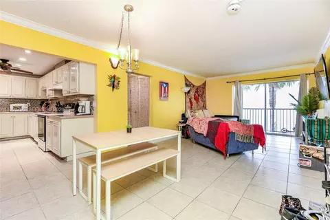 1428 SE 4th Ave #240, Deerfield Beach, FL 33441