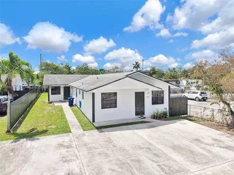 2934 NW 94th St, Miami, FL 33147