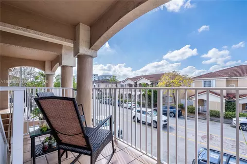 Exterior - 317 E 3rd St #201, Hialeah, FL 33010 photo 2 of 4