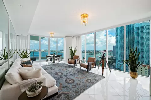 2020 N Bayshore Dr #2502, Miami, FL 33137