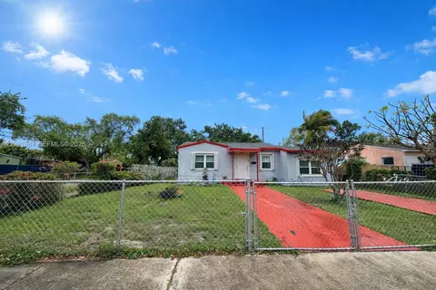 2604 Mayo St, Hollywood, FL 33020