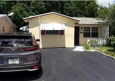 5705 NW 14th St, Lauderhill, FL 33313