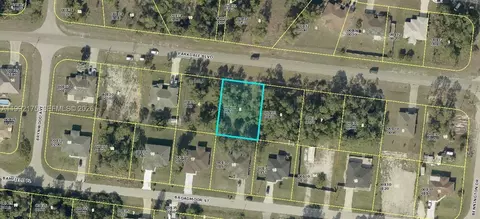 416 Parkdale Blvd, Lehigh Acres, FL 33974
