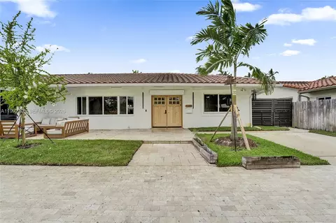 3350 N 40th St, Hollywood, FL 33021 photo 2