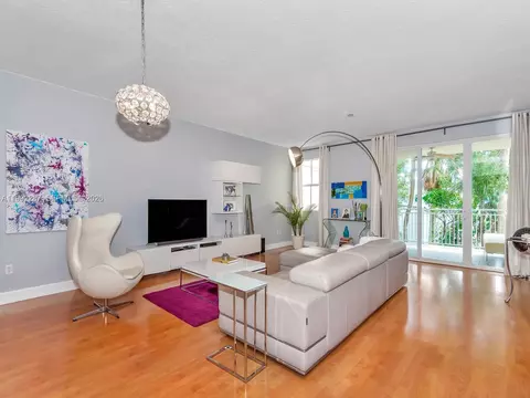 7542 SW 102nd St #209, Pinecrest, FL 33156