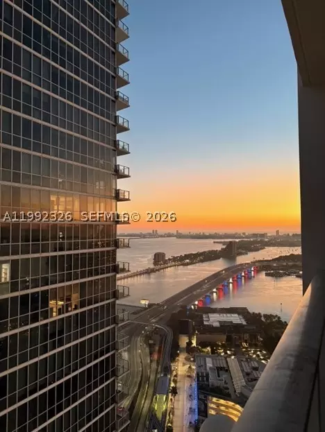 1040 Biscayne Blvd #2605, Miami, FL 33132