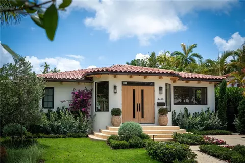 4430 Royal Palm Ave, Miami Beach, FL 33140
