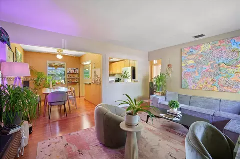 14031 NW 5th Ave, Miami, FL 33168