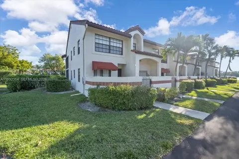 101 Lincoln Ct #101, Deerfield Beach, FL 33442