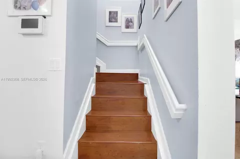 Entry Way - 3323 W 90th Ter, Hialeah, FL 33018 photo 1 of 2