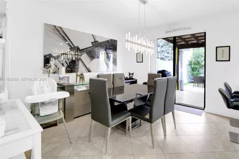Dining - 3323 W 90th Ter, Hialeah, FL 33018 photo 1 of 1