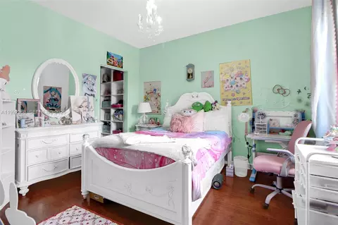 Bedroom - 3323 W 90th Ter, Hialeah, FL 33018 photo 2 of 3