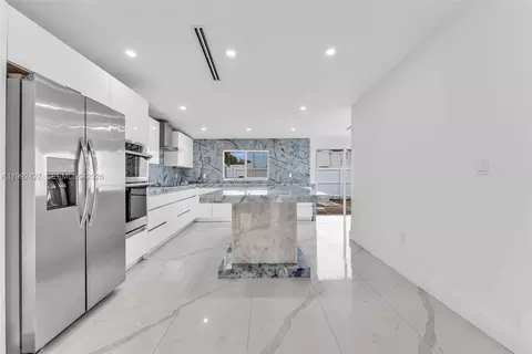 Kitchen - 875 E 8th St, Hialeah, FL 33010 photo 4 of 4