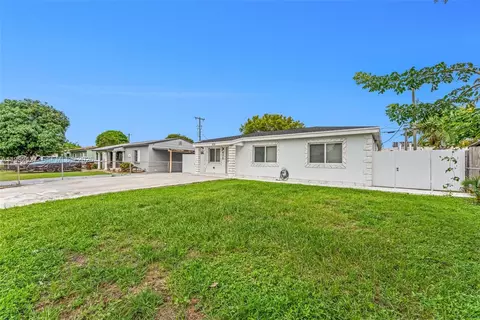 Exterior - 875 E 8th St, Hialeah, FL 33010 photo 2 of 4