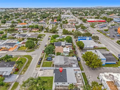 View/Area - 875 E 8th St, Hialeah, FL 33010 photo 2 of 5