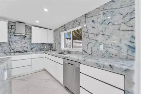 Kitchen - 875 E 8th St, Hialeah, FL 33010 photo 1 of 4