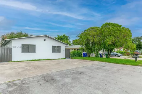 6125 SW 40th Ct, Miramar, FL 33023