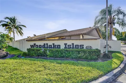 707 Banks Rd, Margate, FL 33063