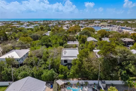 View/Area - 20 Coral Dr, Key Largo, FL 33037 photo 6 of 18