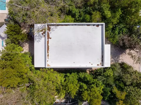 View/Area - 20 Coral Dr, Key Largo, FL 33037 photo 2 of 18