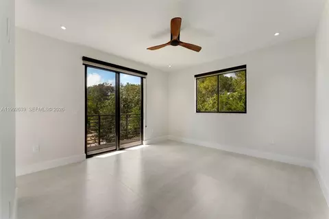 Bedroom - 20 Coral Dr, Key Largo, FL 33037 photo 8 of 12