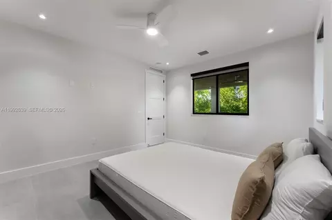 Bedroom - 20 Coral Dr, Key Largo, FL 33037 photo 5 of 12