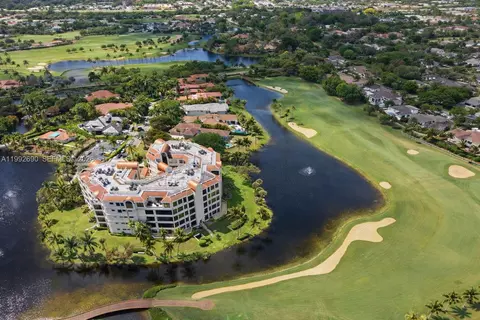 7383 Orangewood Ln #301, Boca Raton, FL 33433