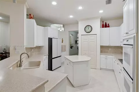 Kitchen - Undisclosed, Jupiter, FL 33458 photo 3 of 5