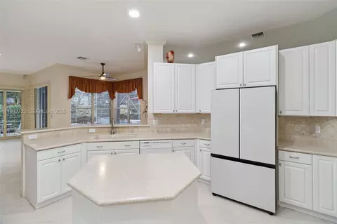Kitchen - Undisclosed, Jupiter, FL 33458 photo 1 of 5