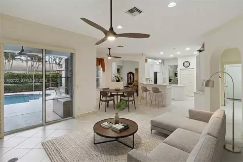 Living - Undisclosed, Jupiter, FL 33458 photo 2 of 2