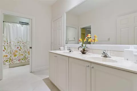 Bath - Undisclosed, Jupiter, FL 33458 photo 3 of 4