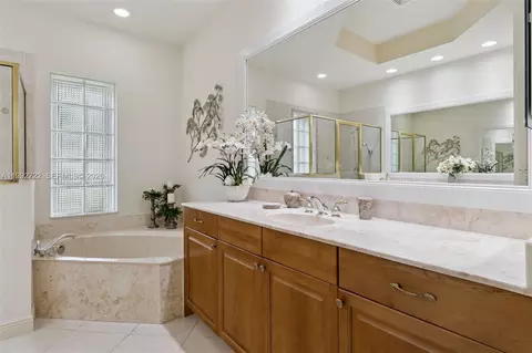 Bath - Undisclosed, Jupiter, FL 33458 photo 2 of 4