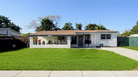 7131 Park St, Hollywood, FL 33024
