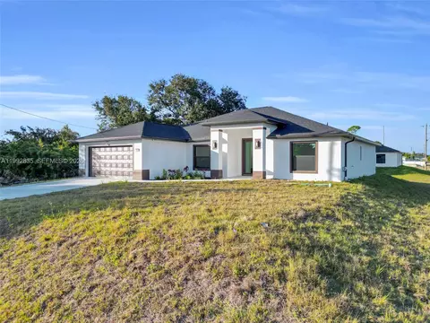 2900 3rd St SW, Lehigh Acres, FL 33976