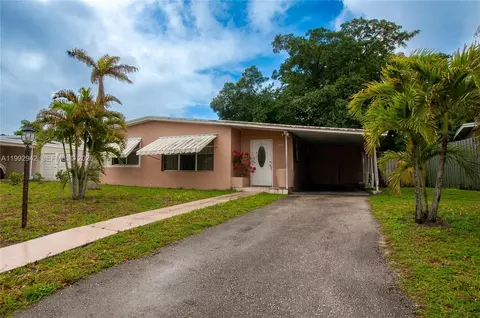 4140 SW 36th St, West Park, FL 33023