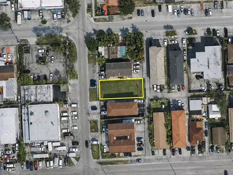 2657 W 2nd Ave, Hialeah, FL 33010