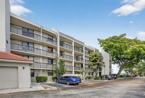 117 Lake Emerald Dr #409, Oakland Park, FL 33309