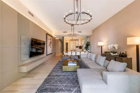 2821 S Bayshore Dr #6B, Miami, FL 33133