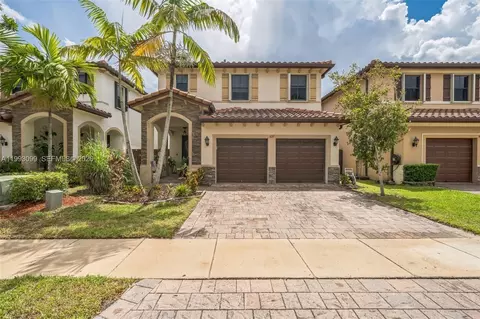627 SE 34th Ave, Homestead, FL 33033