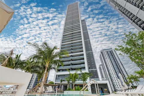 159 NE 6th St #5104, Miami, FL 33132