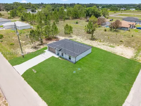 2507 E 15th St, Lehigh Acres, FL 33972