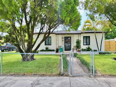 201 SW 62nd Ave, Miami, FL 33144