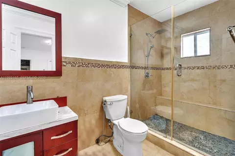 Bath - 340 W 55th St, Hialeah, FL 33012 photo 3 of 6