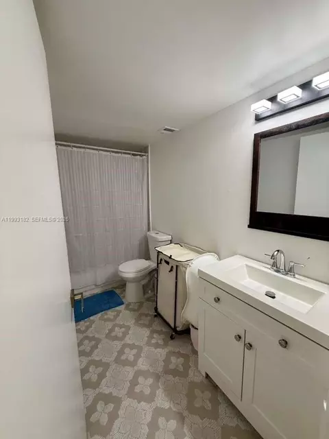 Bath - 6115 NW 186th St #104, Hialeah, FL 33015 photo 1 of 2