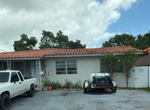 2353 SW 2nd St, Miami, FL 33135