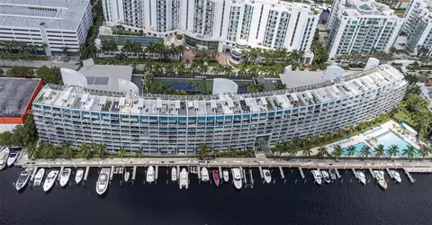 2950 NE 188th St #139, Aventura, FL 33180