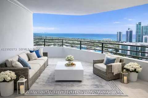 2500 Parkview Dr #2206, Hallandale Beach, FL 33009